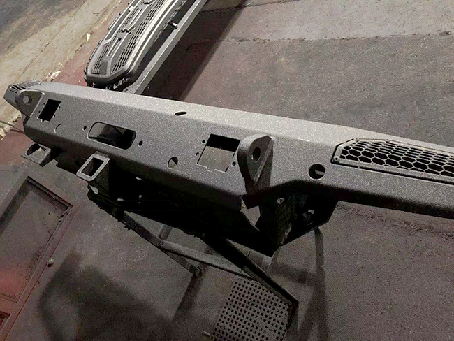 福特F150改装防护改装,定制喷涂猿金刚防爆装甲涂层,不怕剐蹭