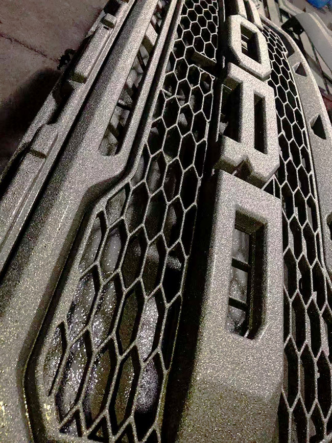 福特F150改装防护改装,定制喷涂猿金刚防爆装甲涂层,不怕剐蹭